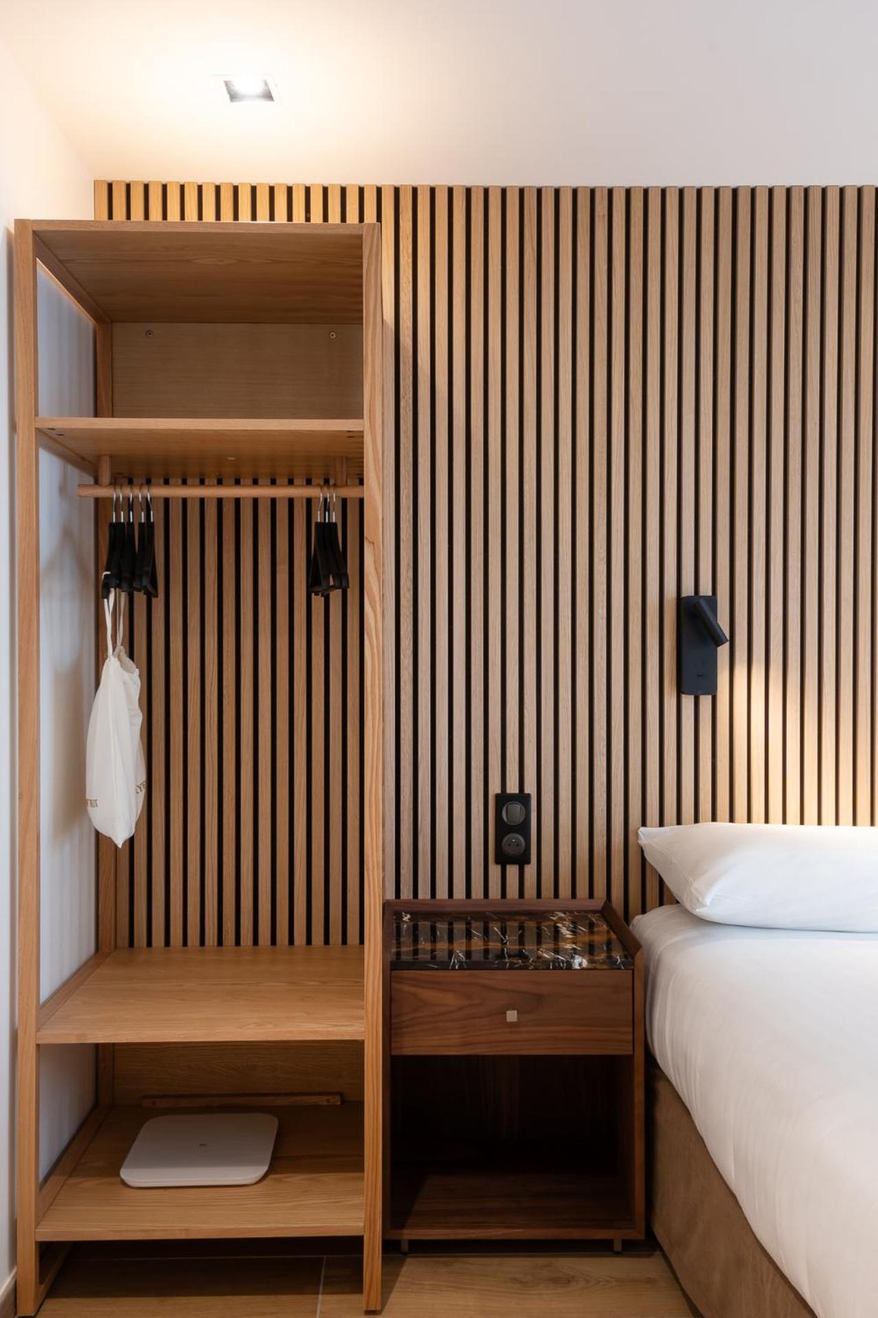 Les Suites Hcr Paris Exterior photo